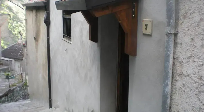Casa Mbar a Terra