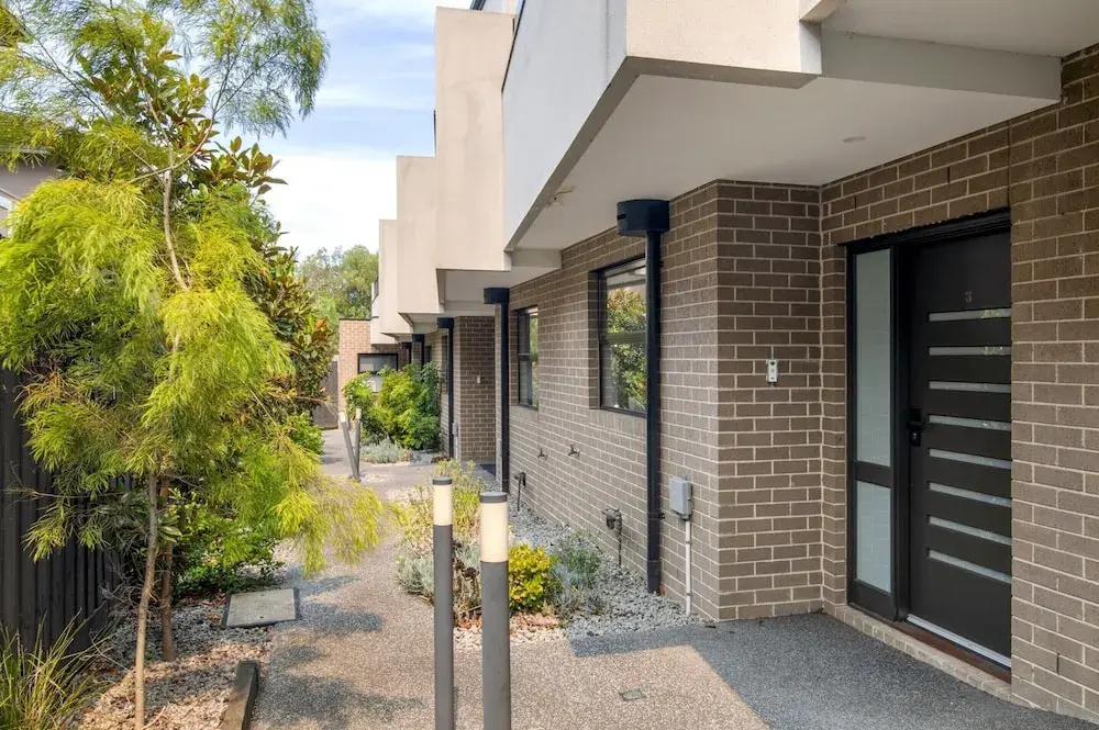 Relaxing Family Townhouse Near Melbourne's