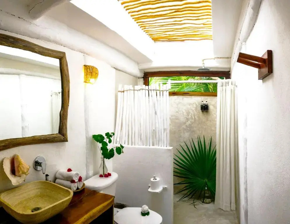 Superior Bungalow with garden view