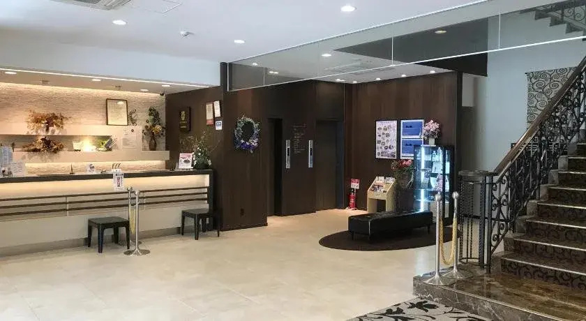 Lobby & Reception