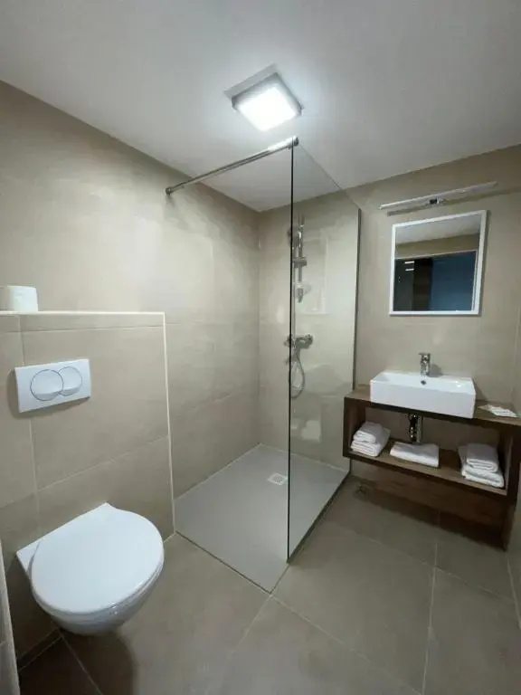 Comfort room