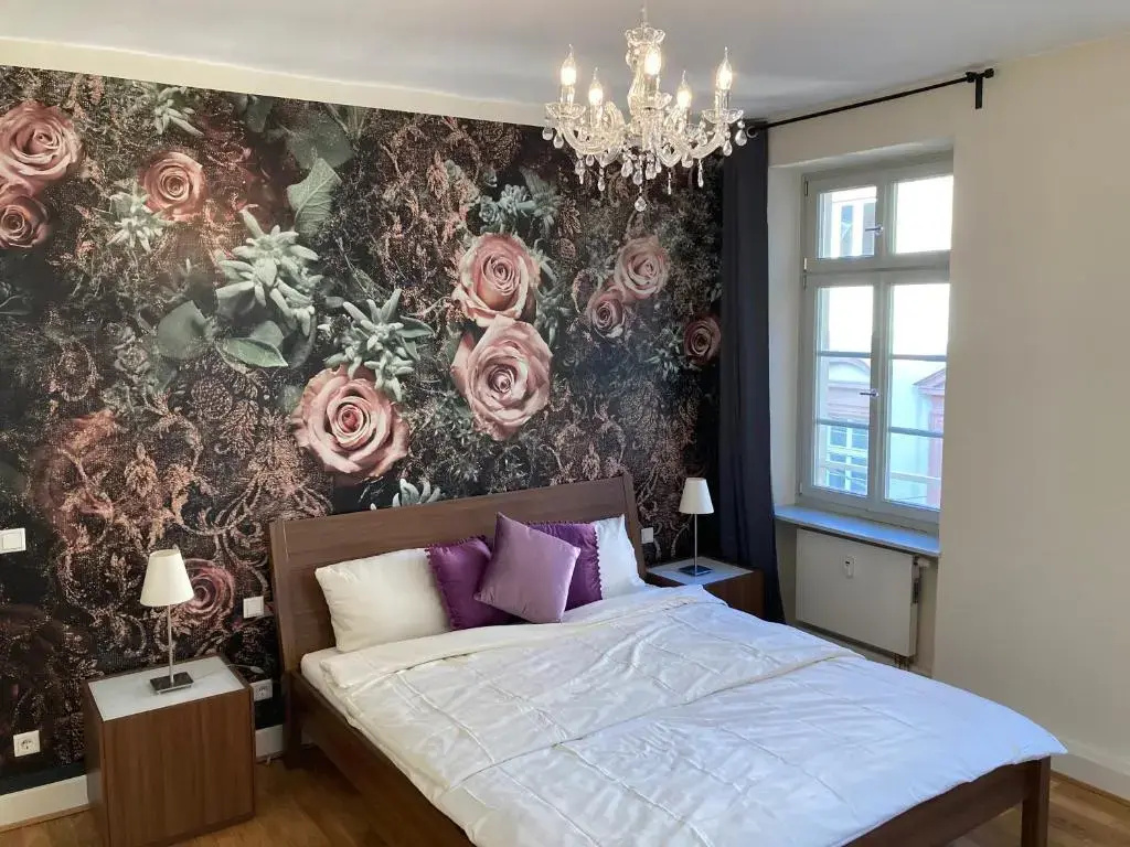 2 Bedrooms Apartment