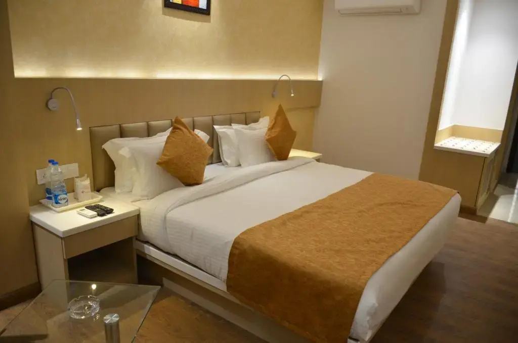 Superior Double room (full double bed)