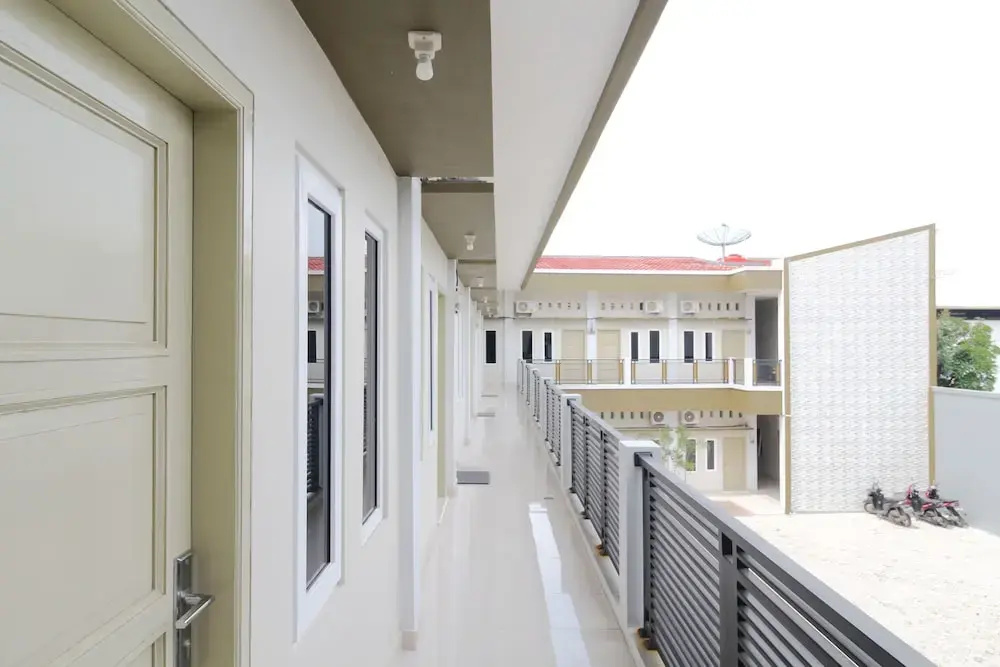 Balcony & Terrace