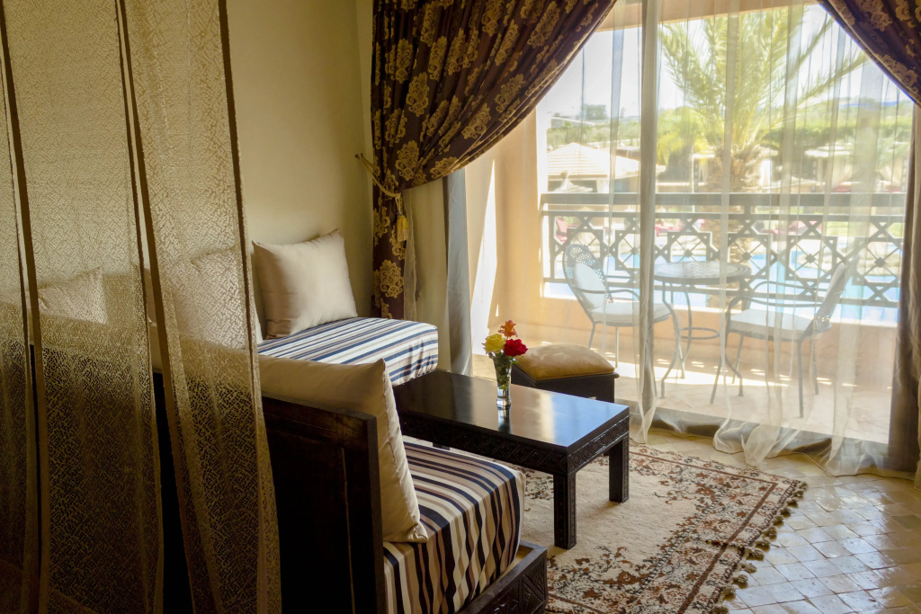 Balcony & Terrace