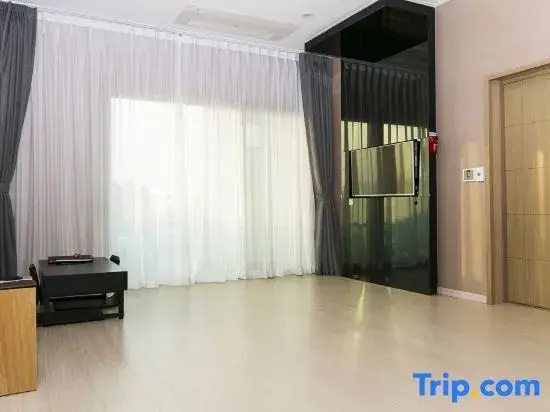 Rich Hotel - Chambres