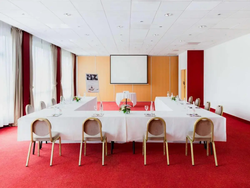 Mercure Nevers Pont de Loire - Général