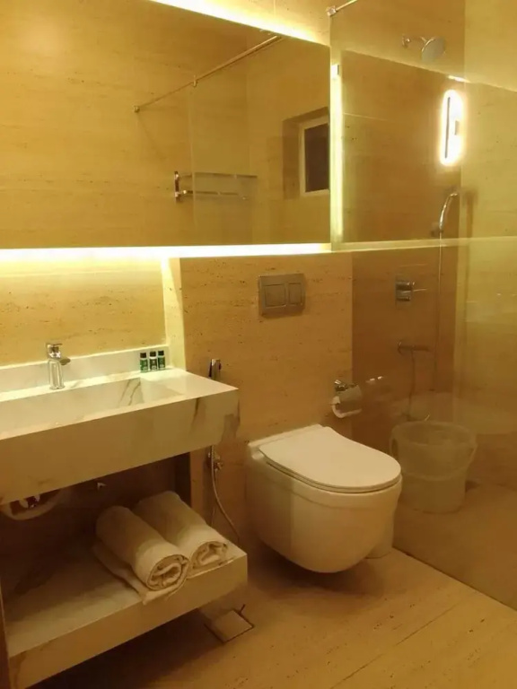 Comfort room