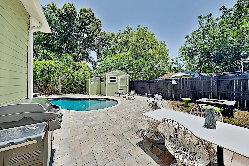 305whaya 3 Bedroom Home