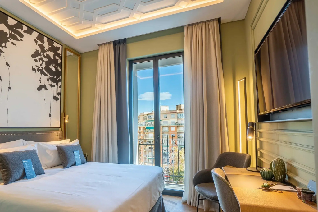 Отель L&H Gran Via Valencia в Валенсие