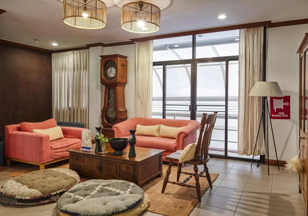 NT Place Sukhumvit Suites — фото