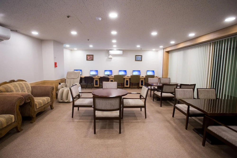 Hotel photo 12