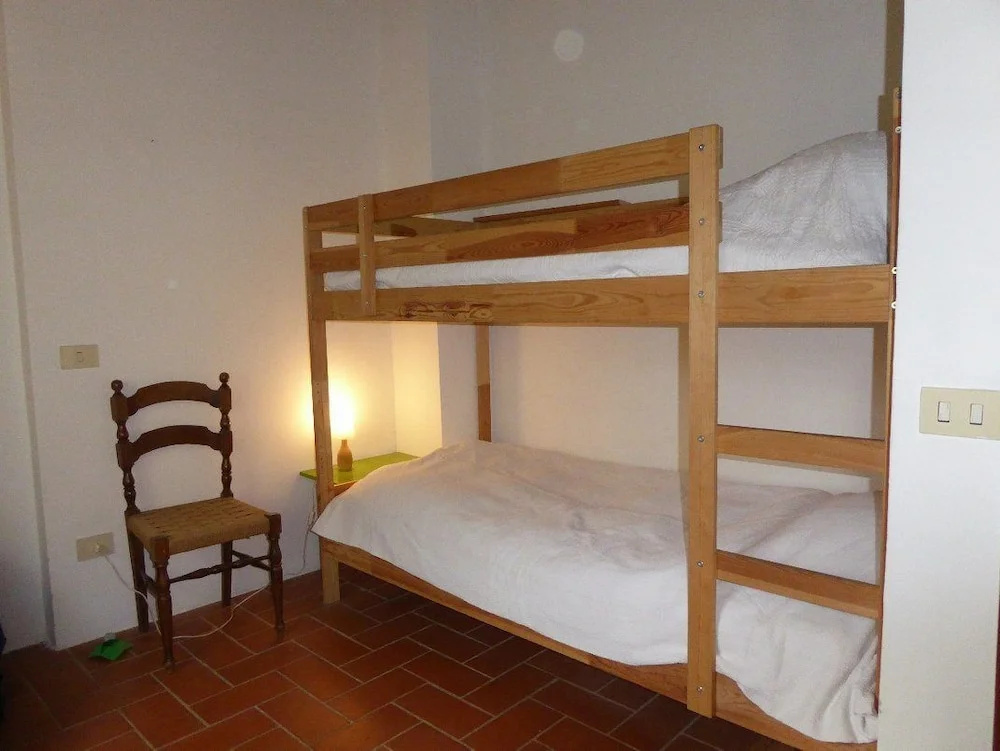 2 Bedrooms Cottage