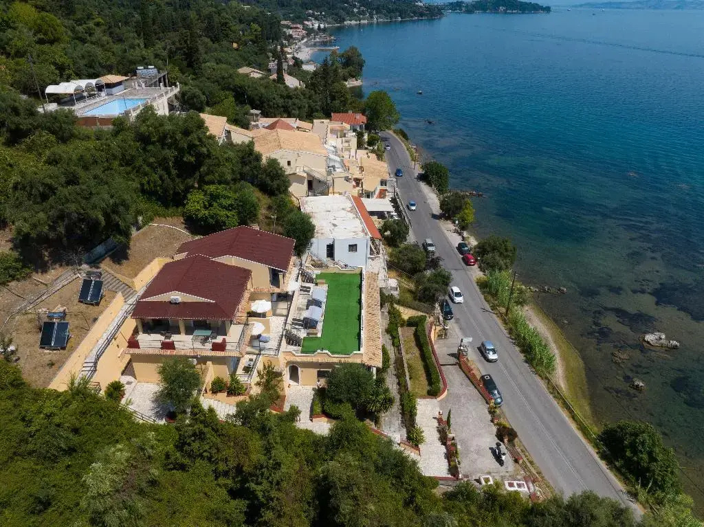 Beach & Waterfront
