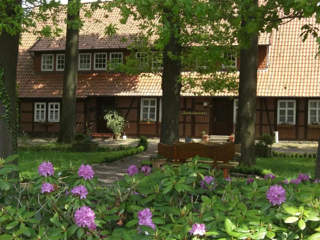 Apartment with garden view
