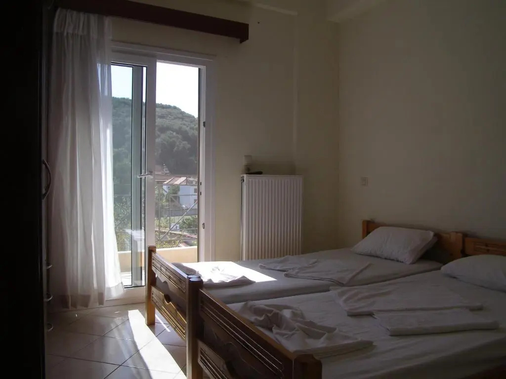 3 Bedrooms Apartment