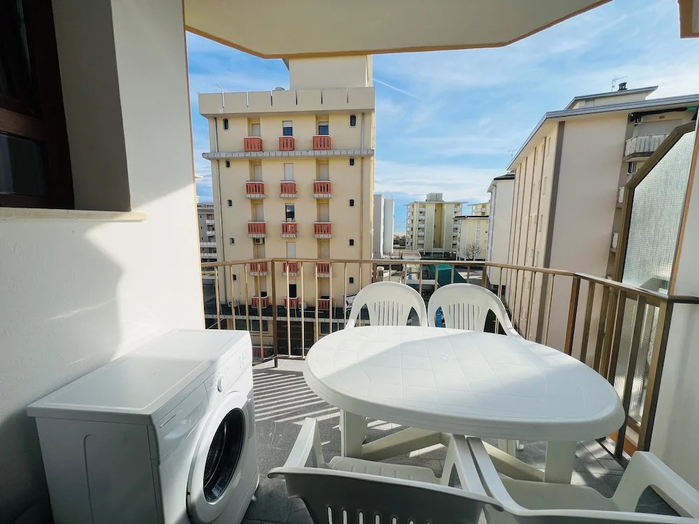 Bright Apartment 150m From the Beach