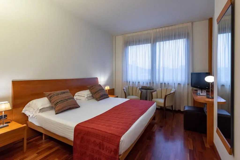 Hotel Leopardi - Chambres
