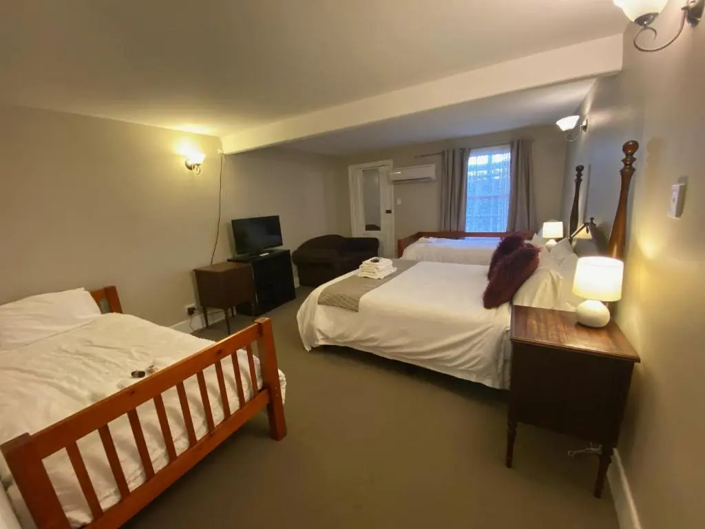 Deluxe Suite