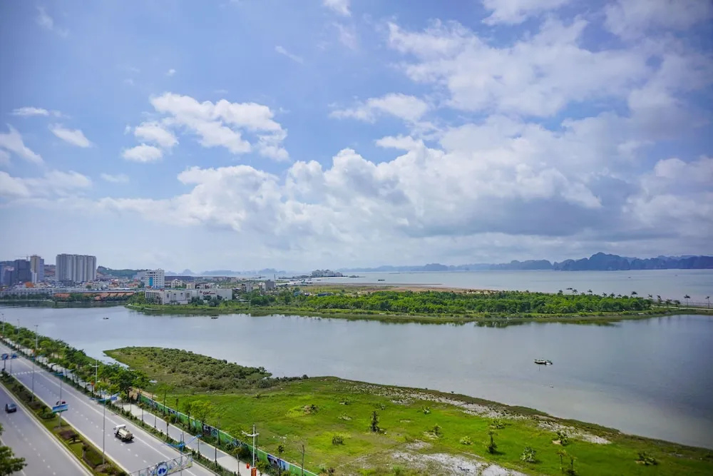 Allas Homestay Ha Long