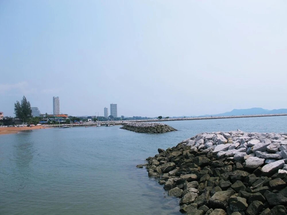 Beach & Waterfront