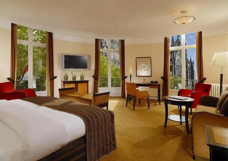 Althoff Dom Hotel Köln — фото 3