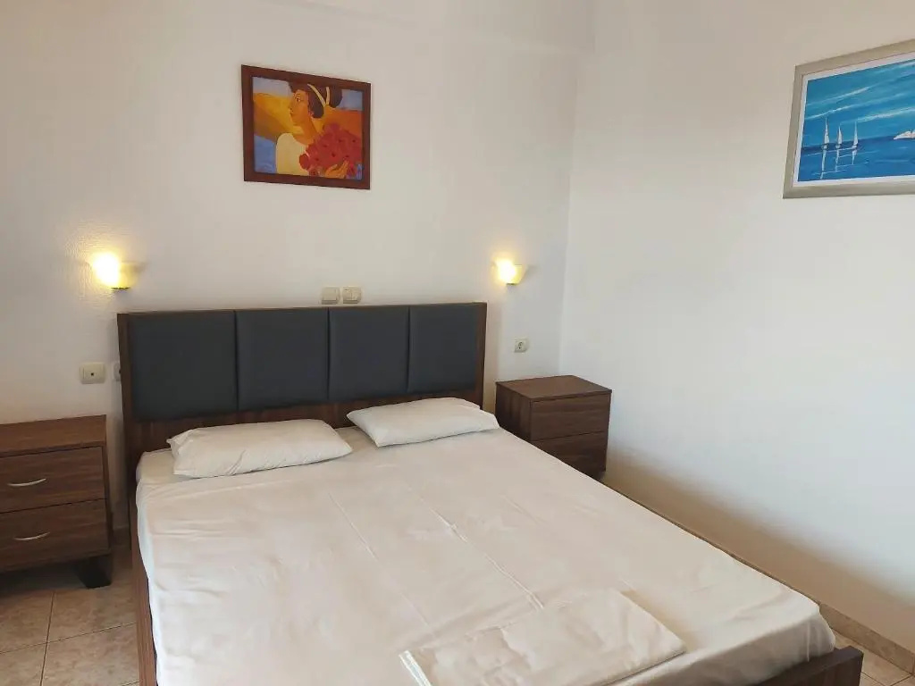 1 Bedroom Apartment with sea view