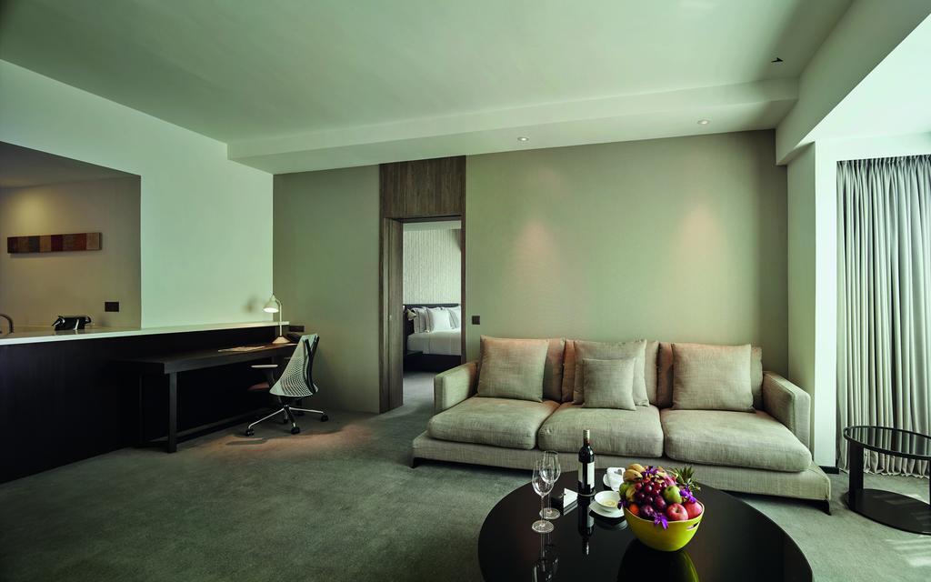 G Hotel Gurney