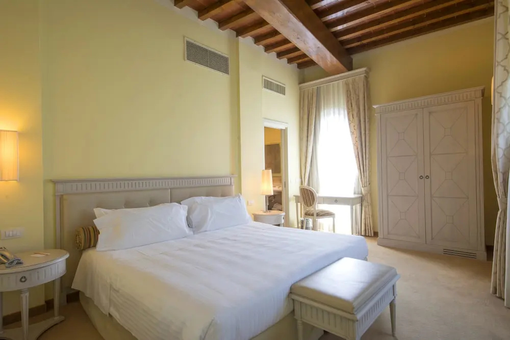 Superior room with balcony