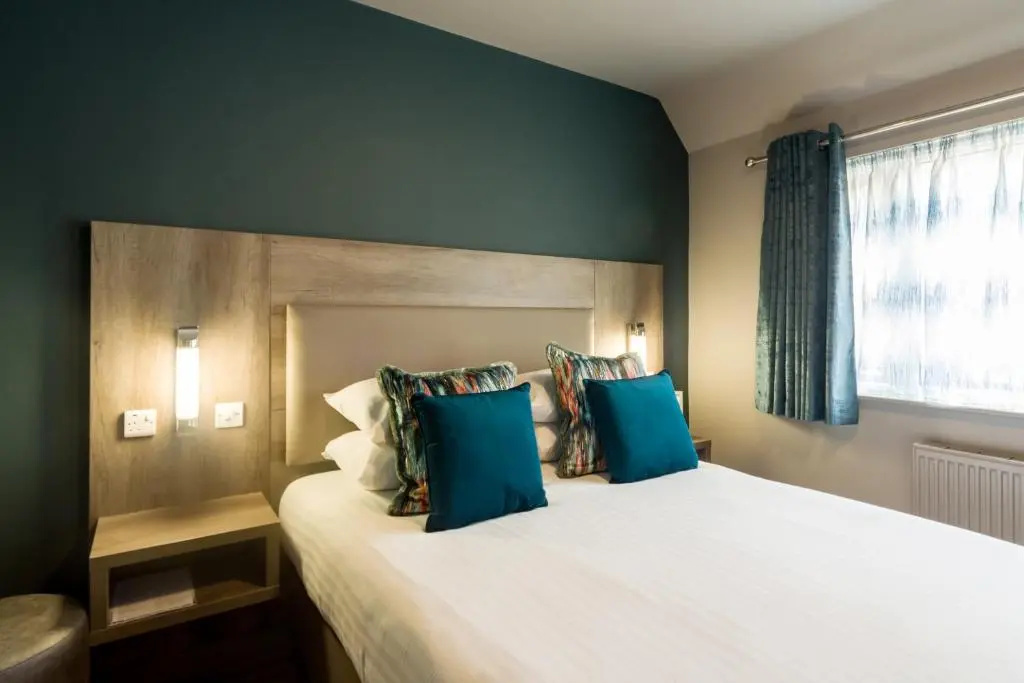 Superior Double room (full double bed)
