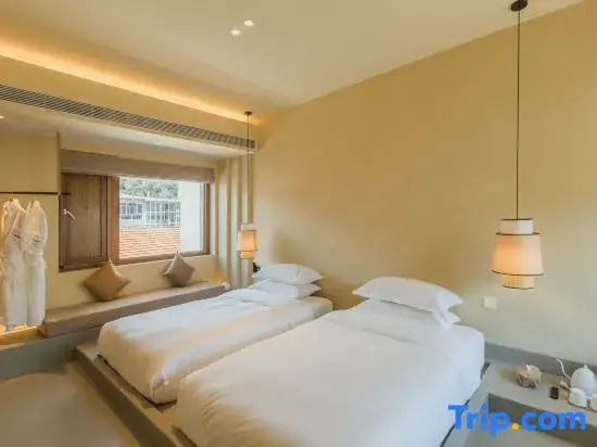 6 Bedrooms Standard room