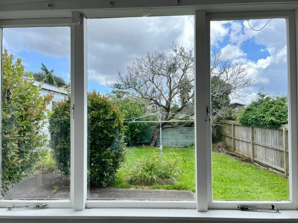 Entire House in Sylvia Park, Central Auckland