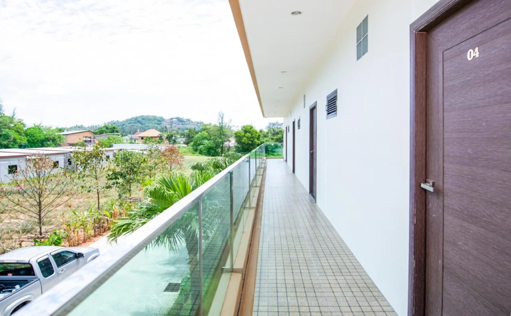 Balcony & Terrace