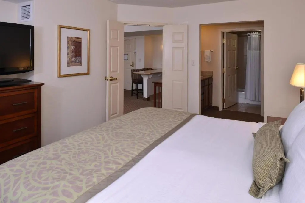 Staybridge Suites Indianapolis-Airport by IHG - Chambres
