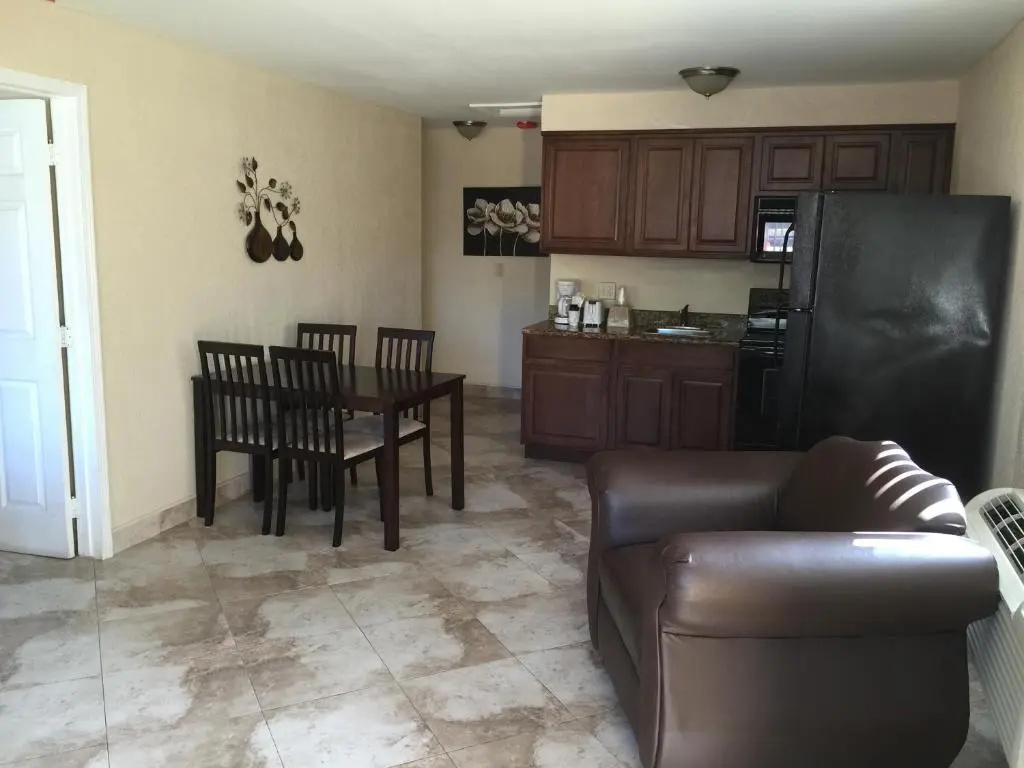 2 Bedrooms Suite
