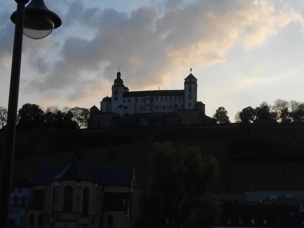 Hotel Drei Lilien