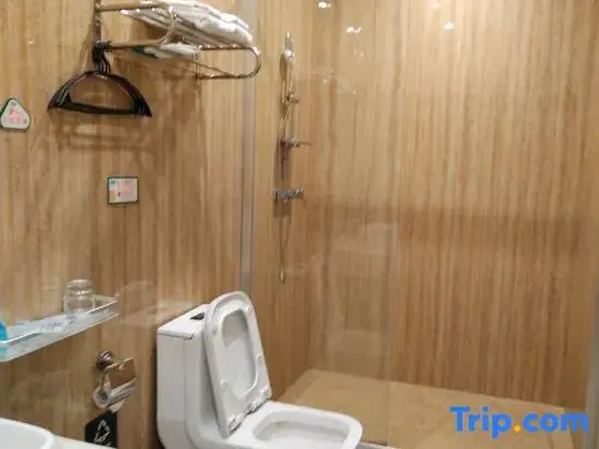 Номер Standard в Yiyue Express Hotel