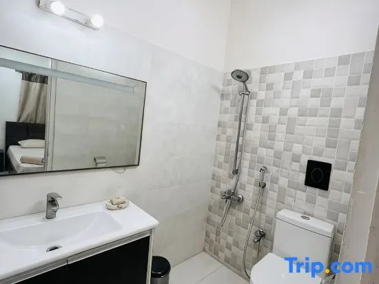 Eleve Homes | 2BR DD in Clifton Boat Basin Karachi