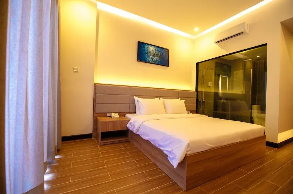 Deluxe Double room with sea view (full double bed)