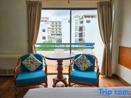Двухместный номер Deluxe 2 отдельные кровати в Sirin Hotel Hua Hin