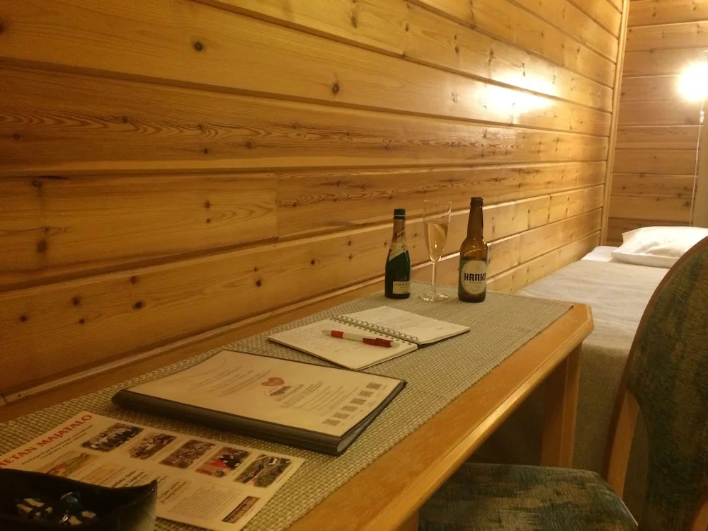 標準四人房，配有大床