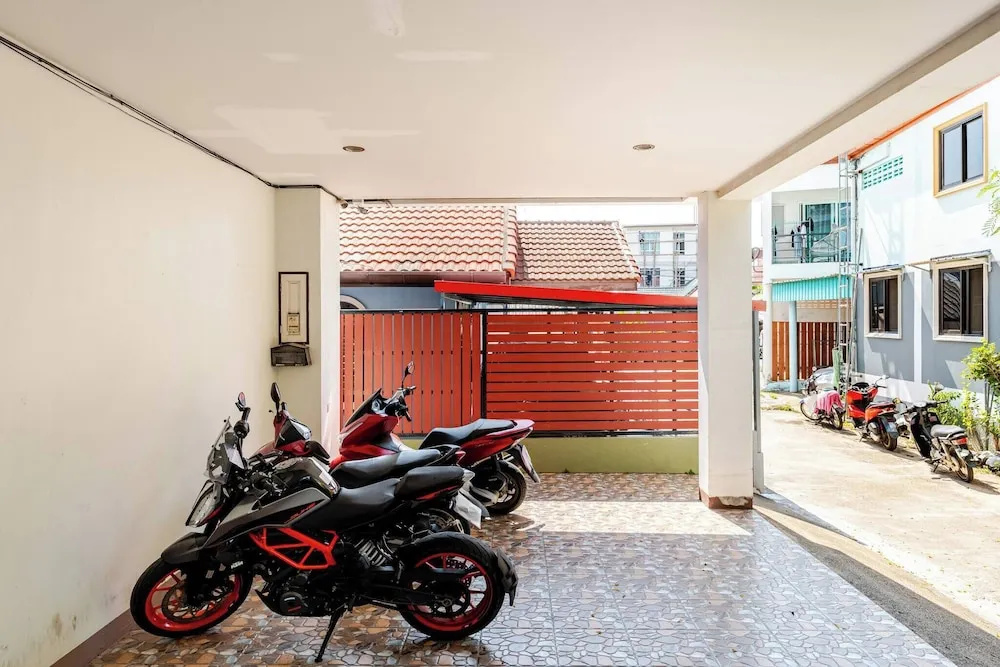 Cozy 1-bedroom Apartment With Kitchen and Bathroom Near Kata Beach
