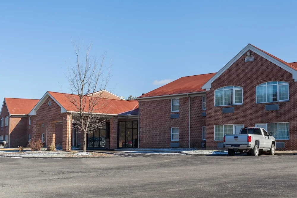 Days Inn And Suites By Wyndham Lancaster Amish Country