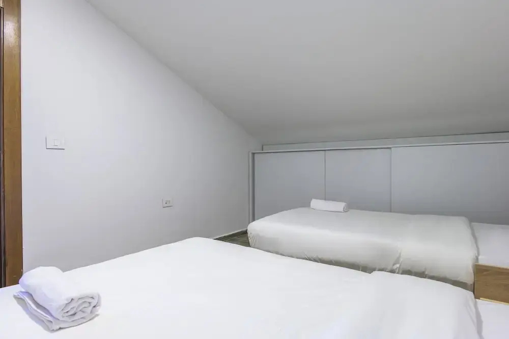 Verve 2BR Apt. by The Valley Kfardebian - фото 7