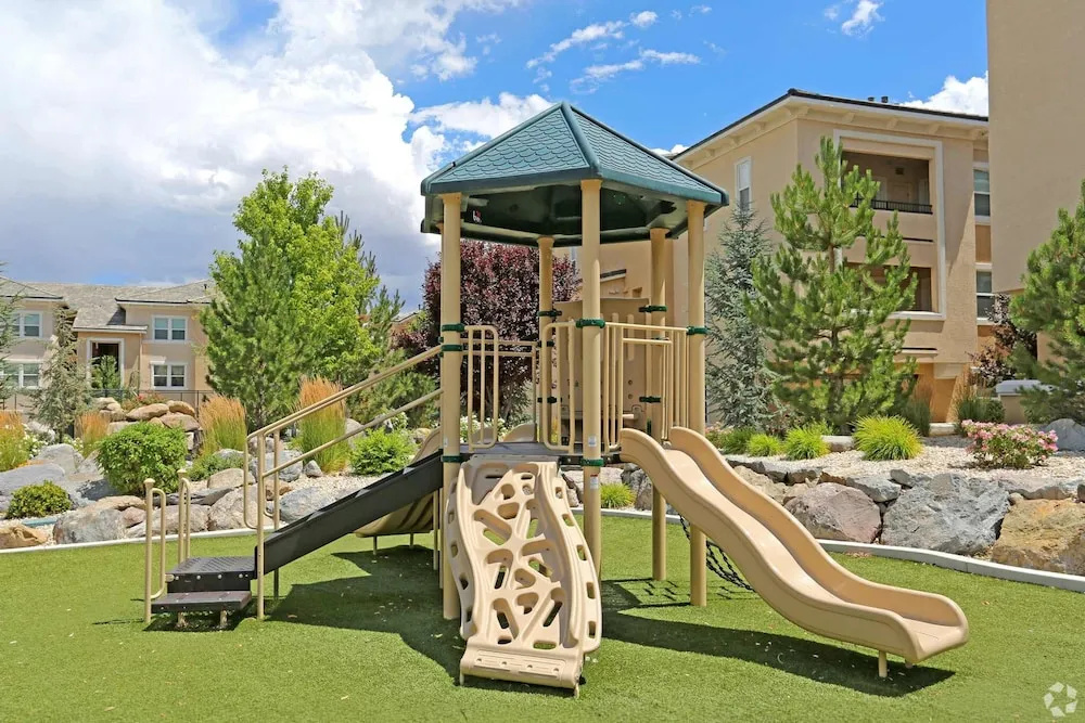 New Luxurious 1BR Apartment Heated Pool Spa Sauna