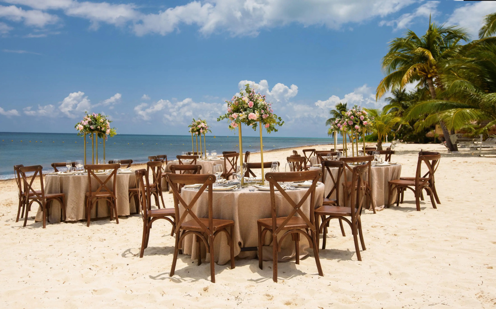 Beach & Waterfront