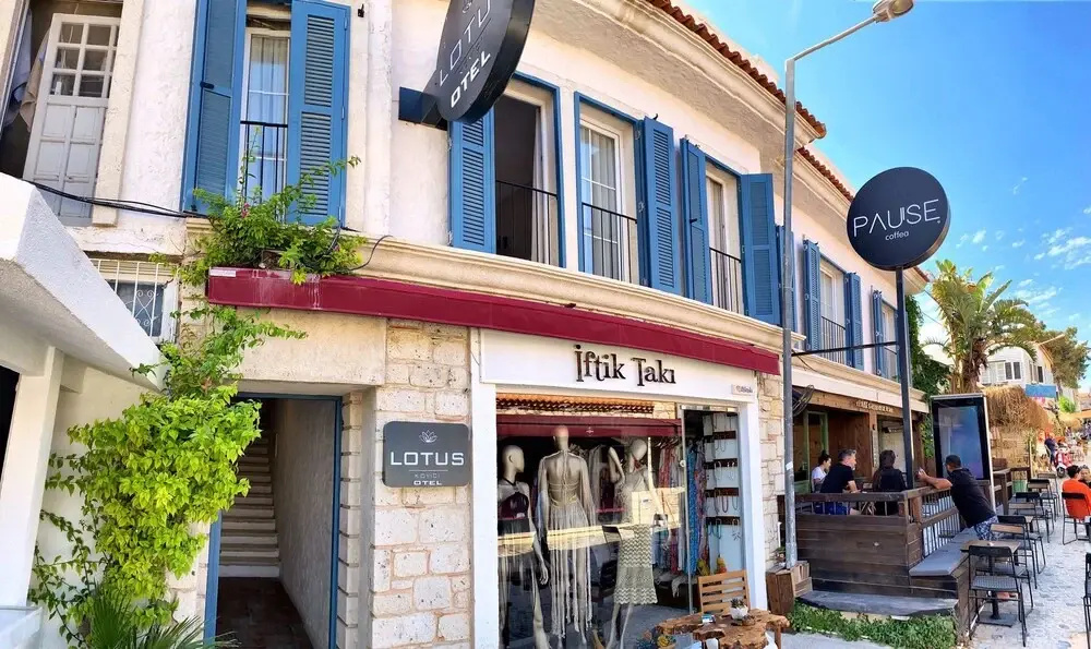 Alacati Lotus Koyici Otel
