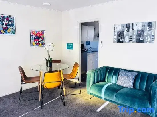 Merivale Court Family Suit(2bedr)-Unit 4