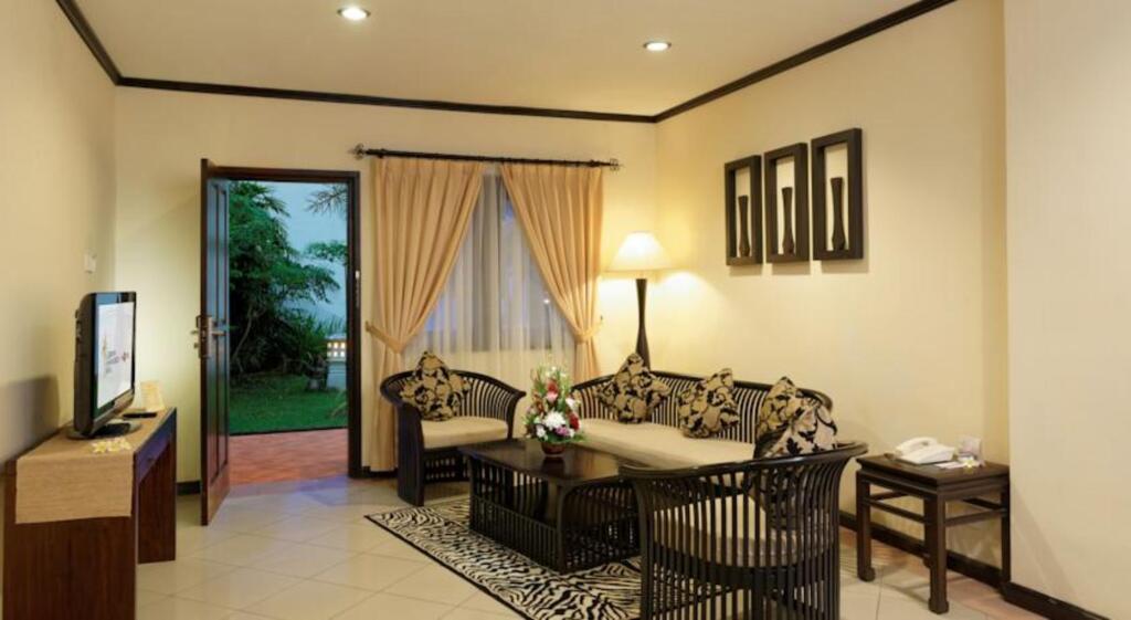 Legian Paradiso Hotel