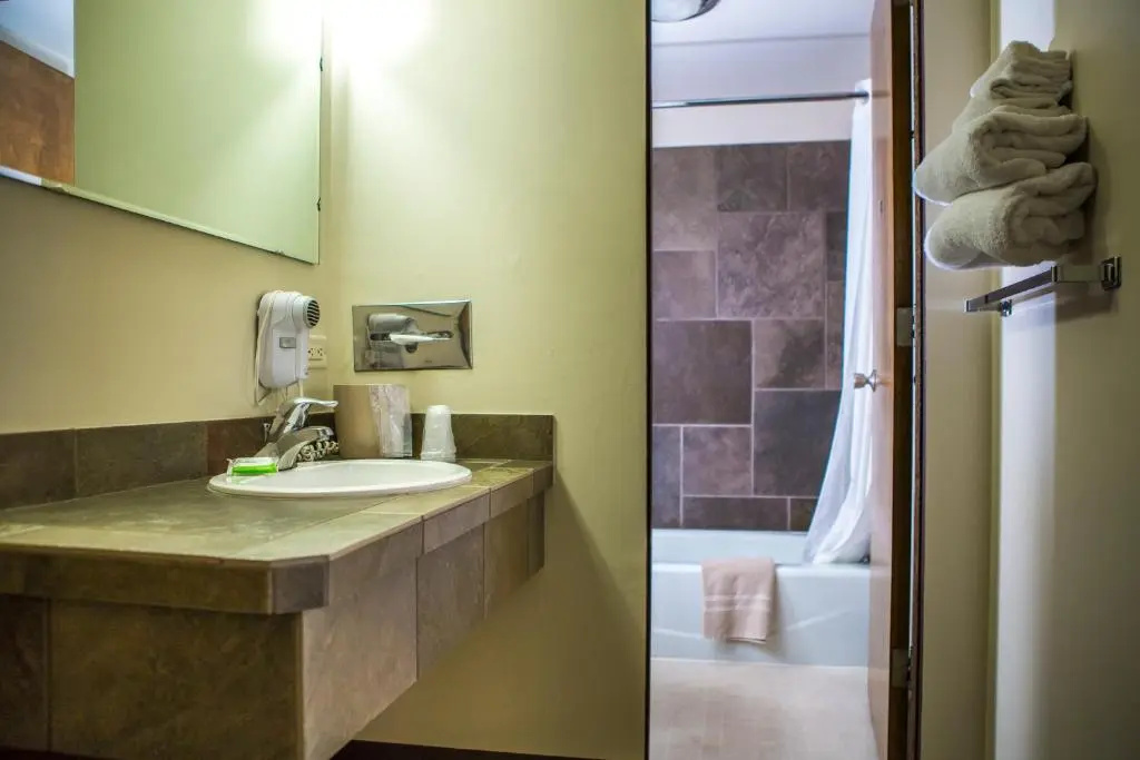 Standard Quadruple room with mountain view